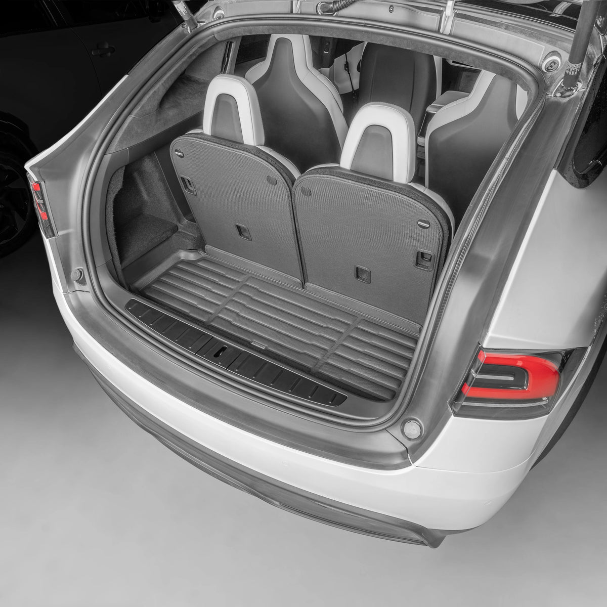 Alfombrilla para maletero TuxMat SuperTrunk con protección para el respaldo de los asientos | Tesla Model X (2022-2024)