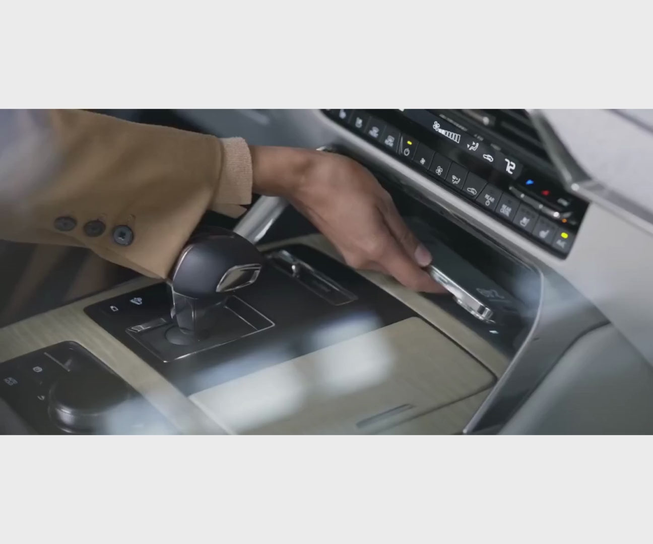 Base de carga inalámbrica | Mazda CX-90 (2024-2025)